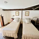 Oda ve Kahvaltı Le Logis De Lasteyrie