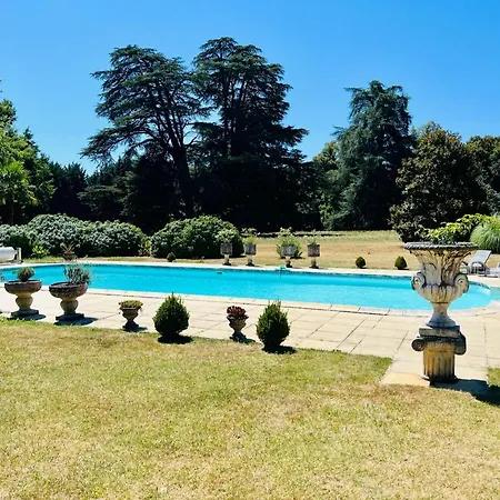 Le Logis De Lasteyrie Alojamento de Acomodação e Pequeno-almoço