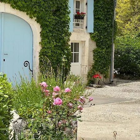 Le Logis De Lasteyrie Bed and Breakfast