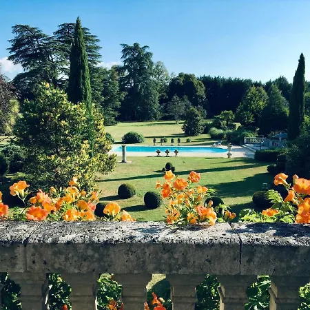 Le Logis De Lasteyrie ベッド・アンド・ブレックファスト La Rochebeaucourt-et-Argentine