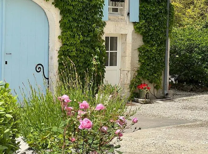 Le Logis De Lasteyrie Bed & Breakfast