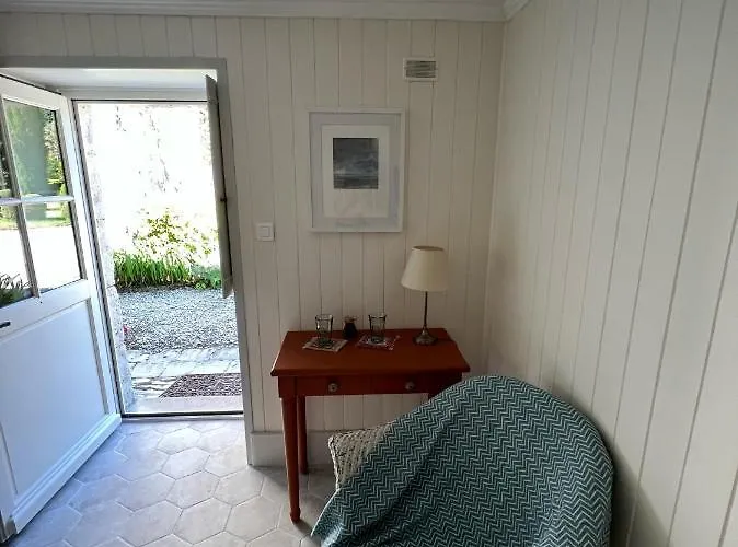 Le Logis De Lasteyrie Bed & Breakfast 3*