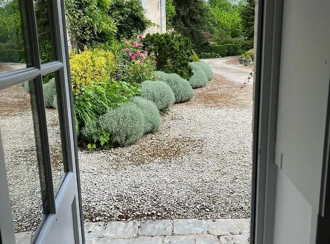 Le Logis De Lasteyrie Bed & Breakfast 3*