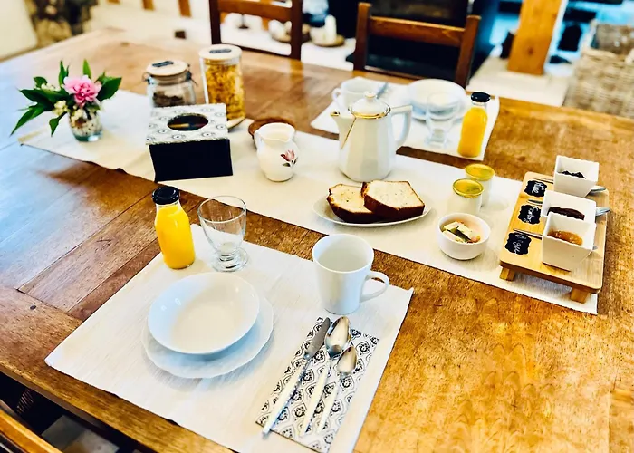 Le Logis De Lasteyrie 3* La Rochebeaucourt-et-Argentine